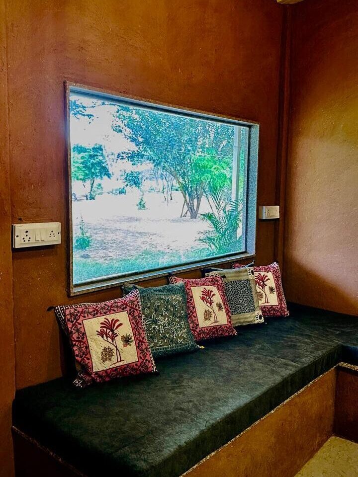 WhatsApp Image 2025-09-08 at 21.24.35 (4)